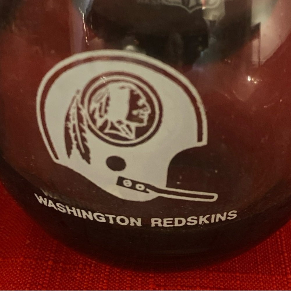 VTG Washington Redskins low ball glasses set of 8 (3 Sets avail) Commanders NFL
